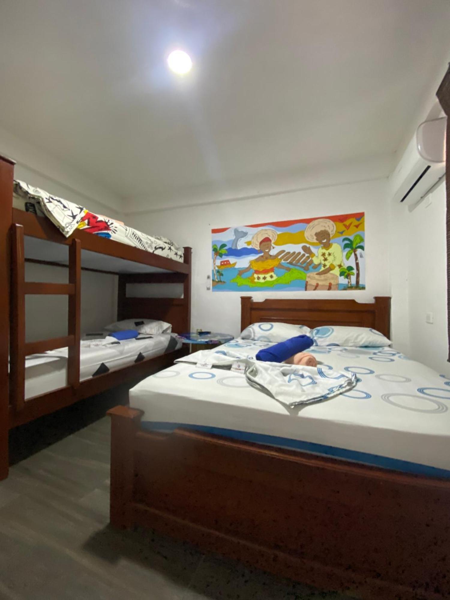 Acuarios Hostal Playa Ladrilleros Екстериор снимка