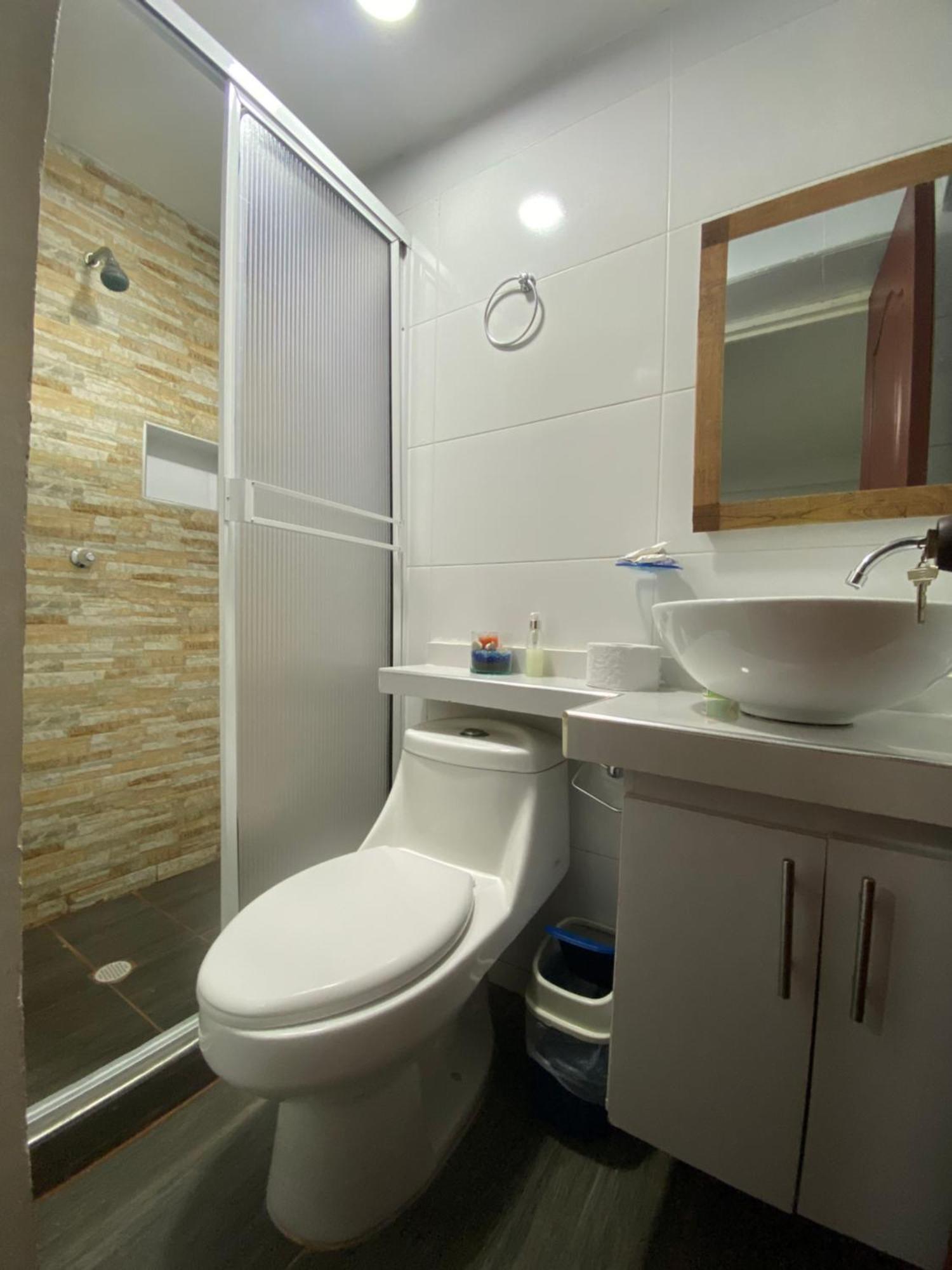 Acuarios Hostal Playa Ladrilleros Екстериор снимка